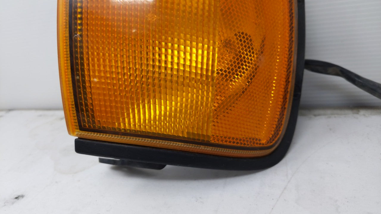 1998-1999 Isuzu Rodeo Tail Light Assembly Passenger Right OEM Fits 1998 1999 2000 2001 OEM Used Auto Parts - Oemusedautoparts1.com