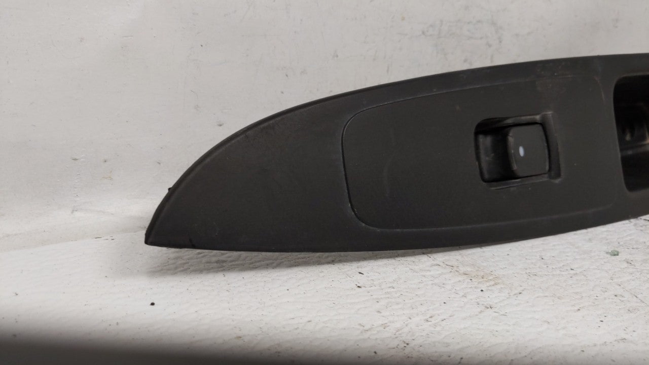 2010 Chevrolet Malibu Passeneger Right Power Window Switch - Oemusedautoparts1.com