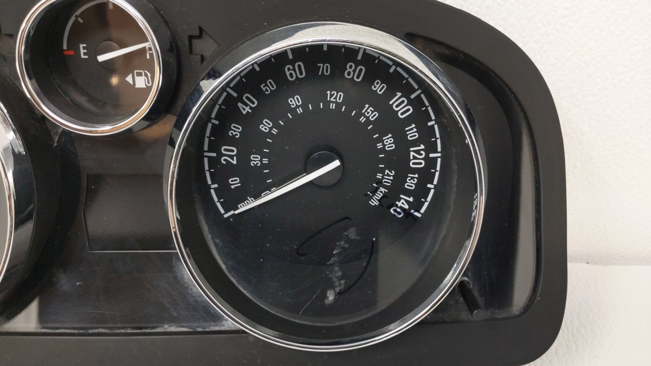 2013-2014 Chevrolet Captiva Sport Instrument Cluster Speedometer Gauges P/N:23120853,22975645,23209120 23209120 Fits 2013 2014 OEM Used Auto Parts - Oemusedautoparts1.com