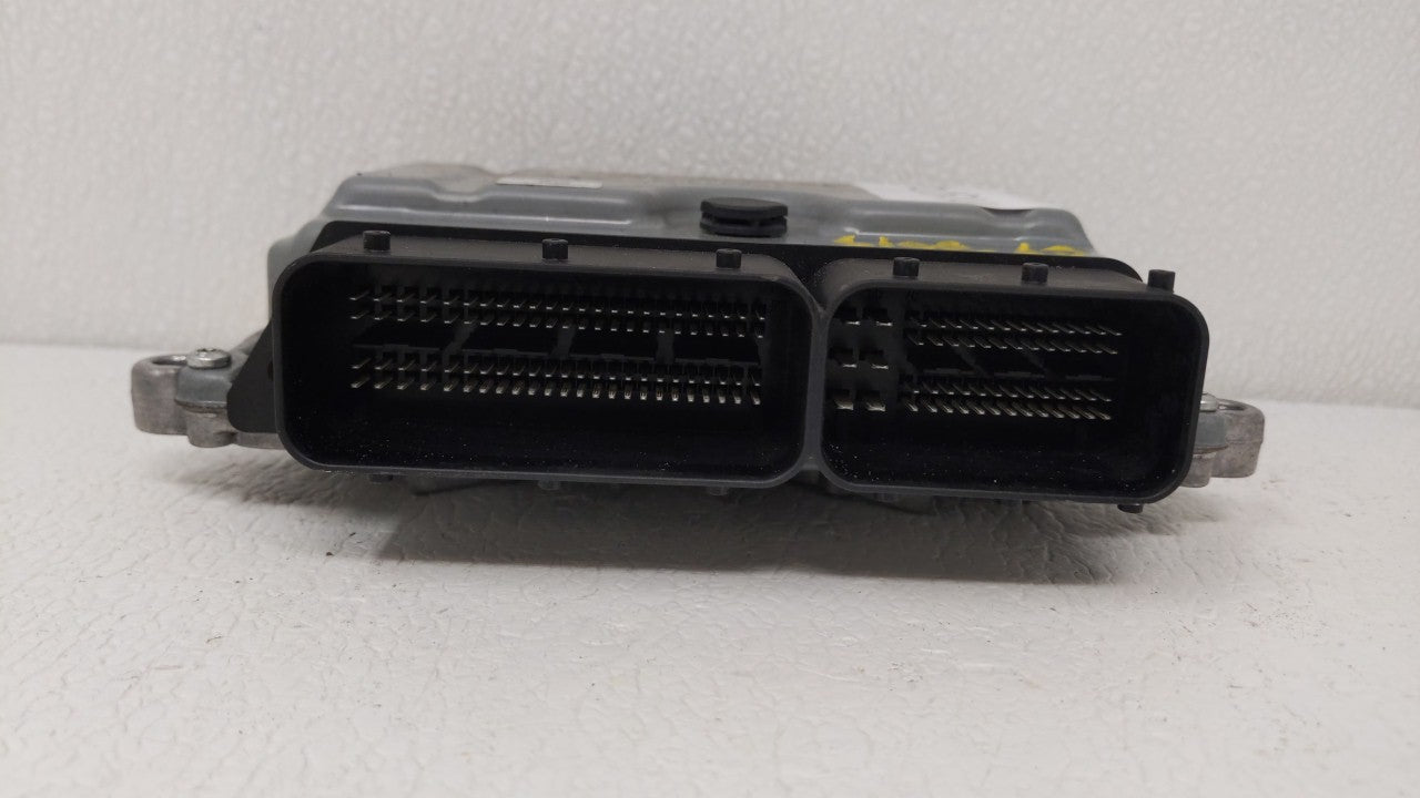 2012 Volvo S60 PCM Engine Computer ECU ECM PCU OEM P/N:0 261 209 108 Fits OEM Used Auto Parts - Oemusedautoparts1.com