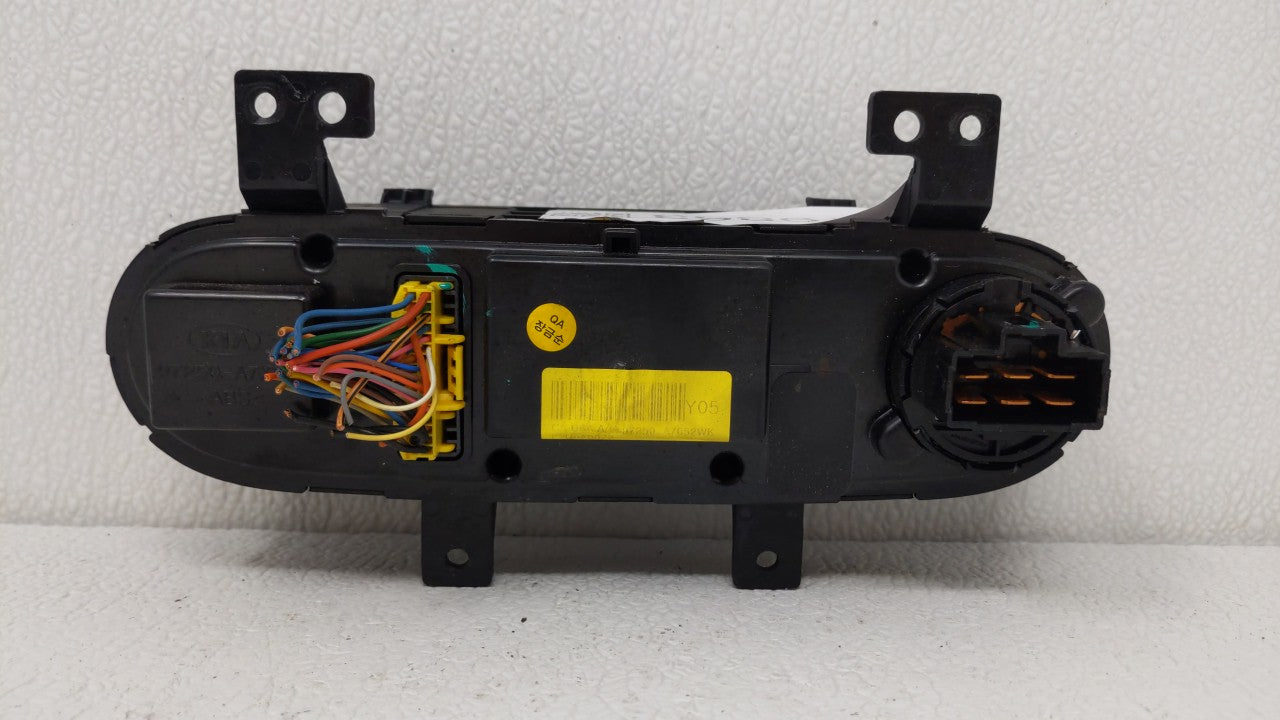 2014-2016 Kia Forte Climate Control Module Temperature AC/Heater Replacement P/N:97250-B0AA0 97250-A7050 Fits 2014 2015 2016 OEM Used Auto Parts - Oemusedautoparts1.com