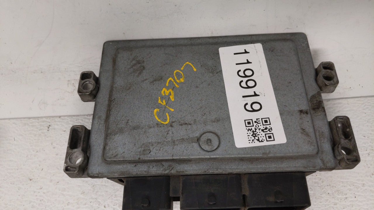 2014-2015 Ford Fiesta PCM Engine Computer ECU ECM PCU OEM P/N:F2BA-12A650-VA E2BA-12A650-RC Fits 2014 2015 OEM Used Auto Parts - Oemusedautoparts1.com