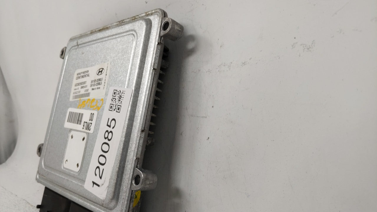 2014-2016 Hyundai Elantra PCM Engine Computer ECU ECM PCU OEM P/N:39102-2EML6 39103-2EML6 Fits 2014 2015 2016 OEM Used Auto Parts - Oemusedautoparts1.com