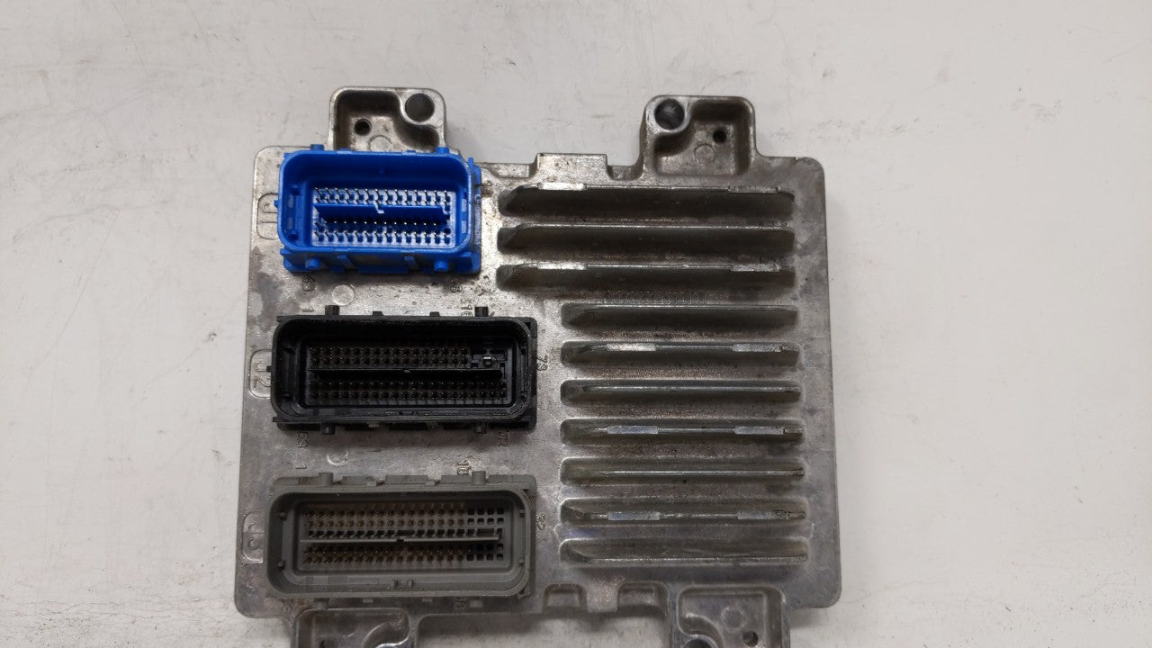 2011 Chevrolet Cruze PCM Engine Computer ECU ECM PCU OEM P/N:12645606 12644081 Fits OEM Used Auto Parts - Oemusedautoparts1.com