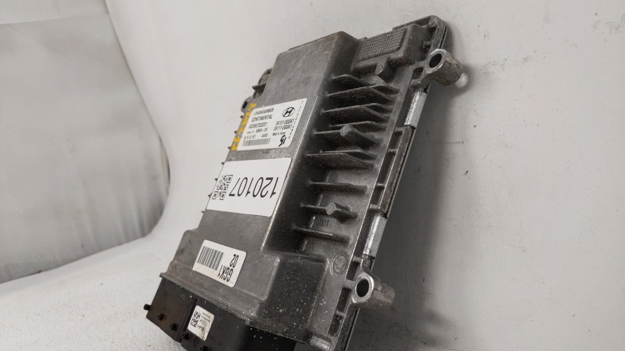 2016 Hyundai Sonata PCM Engine Computer ECU ECM PCU OEM P/N:39111-2GGK1 39101-2GGK3 Fits 2015 2017 OEM Used Auto Parts - Oemusedautoparts1.com