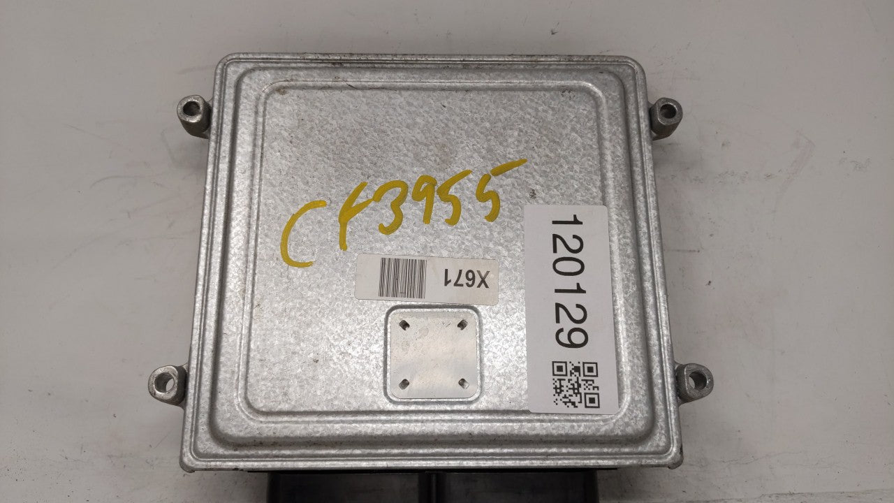 2011-2014 Hyundai Sonata PCM Engine Computer ECU ECM PCU OEM P/N:39101-2G661 39111-2G661 Fits 2011 2012 2013 2014 OEM Used Auto Parts - Oemusedautoparts1.com