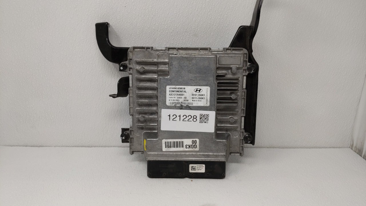 2016 Hyundai Sonata PCM Engine Computer ECU ECM PCU OEM P/N:39111-2GGK1 39101-2GGK3 Fits 2015 2017 OEM Used Auto Parts - Oemusedautoparts1.com