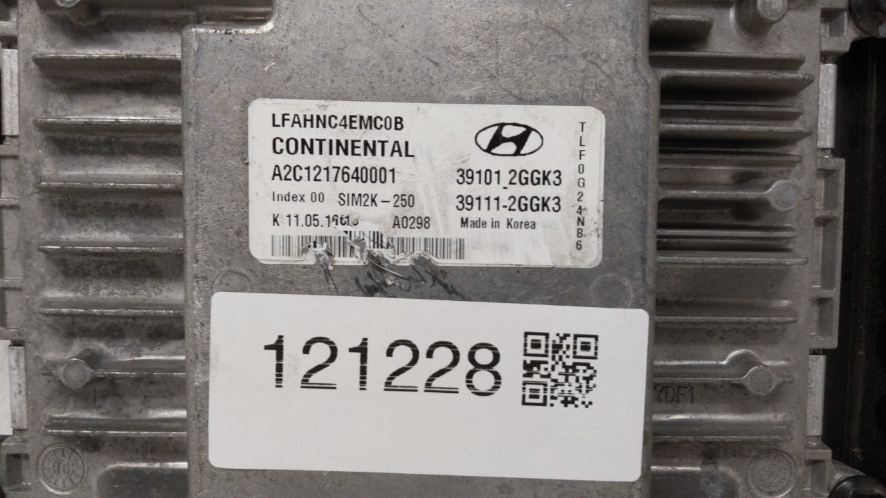 2016 Hyundai Sonata PCM Engine Computer ECU ECM PCU OEM P/N:39111-2GGK1 39101-2GGK3 Fits 2015 2017 OEM Used Auto Parts - Oemusedautoparts1.com