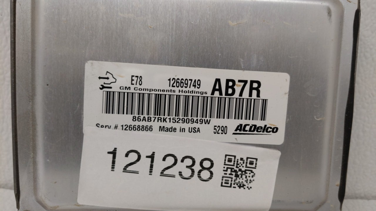 2015 Chevrolet Cruze PCM Engine Computer ECU ECM PCU OEM P/N:12669749 Fits OEM Used Auto Parts - Oemusedautoparts1.com
