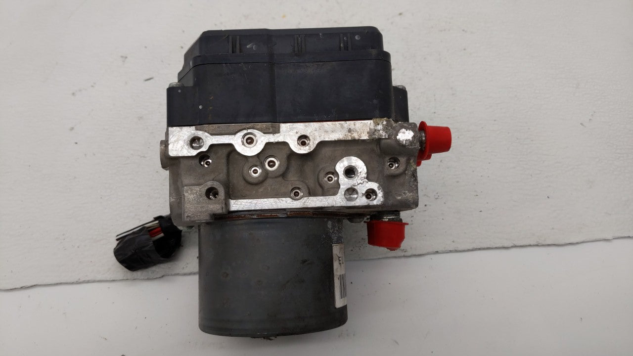 2014 Infiniti Qx60 ABS Pump Control Module Replacement P/N:47660 3JU0C 47660 3JUOC Fits OEM Used Auto Parts - Oemusedautoparts1.com
