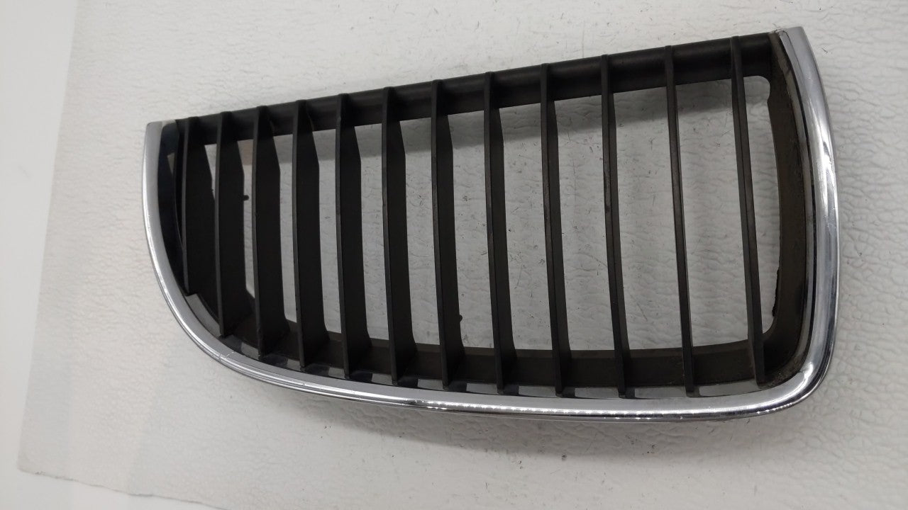 2006-2006 Bmw 325i Front Bumper Grille Cover - Oemusedautoparts1.com