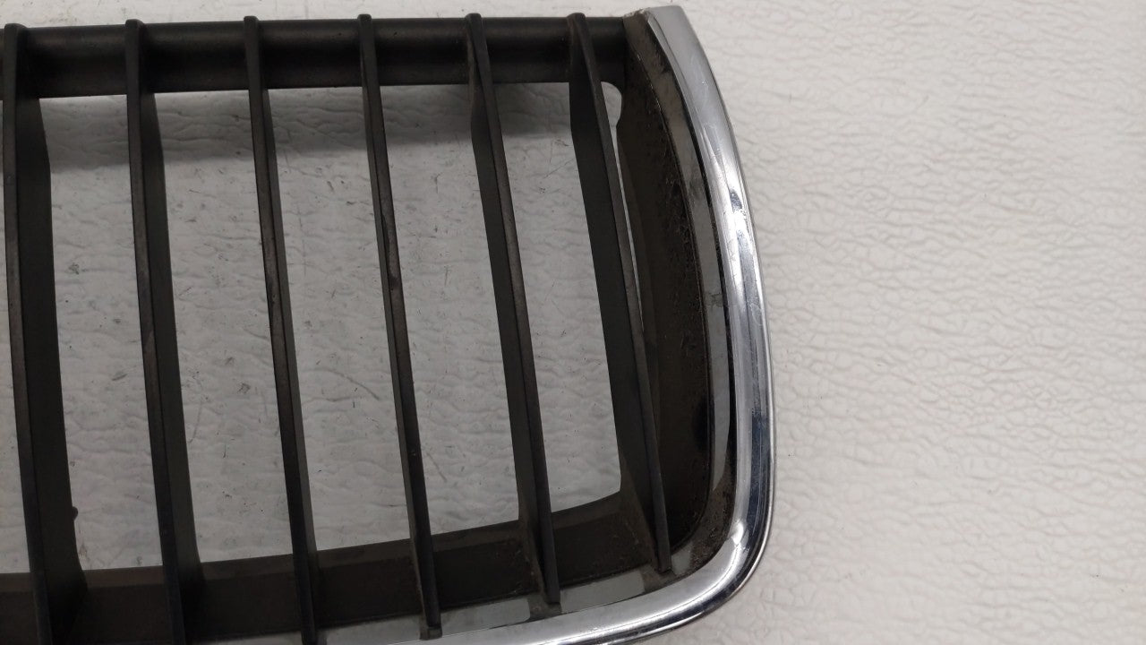 2006-2006 Bmw 325i Front Bumper Grille Cover - Oemusedautoparts1.com