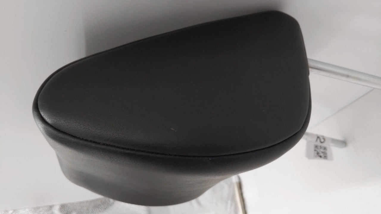 2009 Suzuki Vitara Headrest Head Rest Rear Center Seat Fits OEM Used Auto Parts - Oemusedautoparts1.com