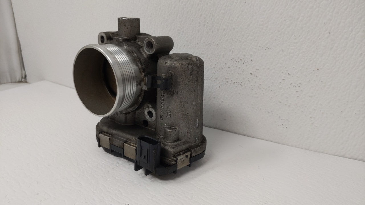 2012-2013 Ford Focus Throttle Body P/N:CM5E 9F991 AD Fits 2012 2013 2014 2015 2016 2017 OEM Used Auto Parts - Oemusedautoparts1.com