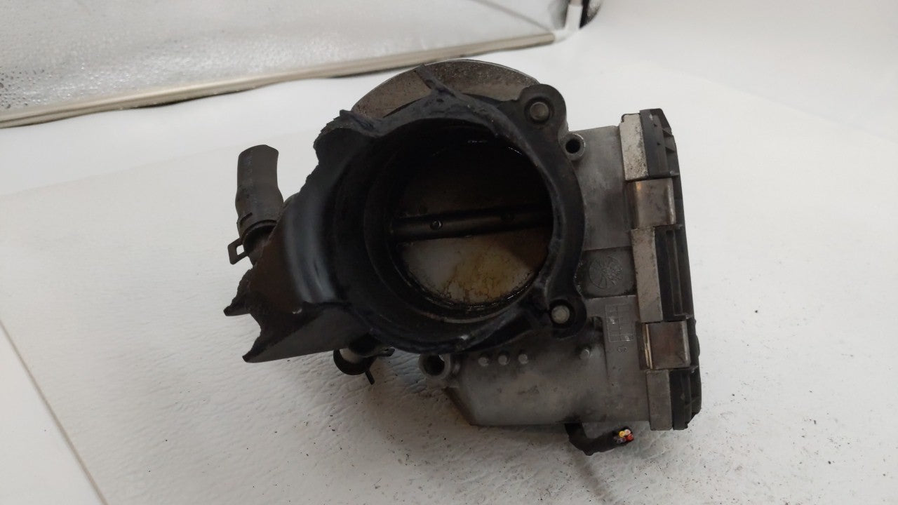 2011-2015 Kia Optima Throttle Body P/N:35100-2G700 Fits 2011 2012 2013 2014 2015 2016 OEM Used Auto Parts - Oemusedautoparts1.com