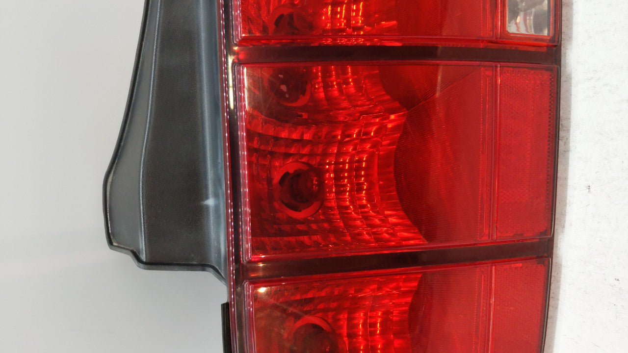 2005-2009 Ford Mustang Driver Left Side Tail Light Taillight Oem 143272 - Oemusedautoparts1.com