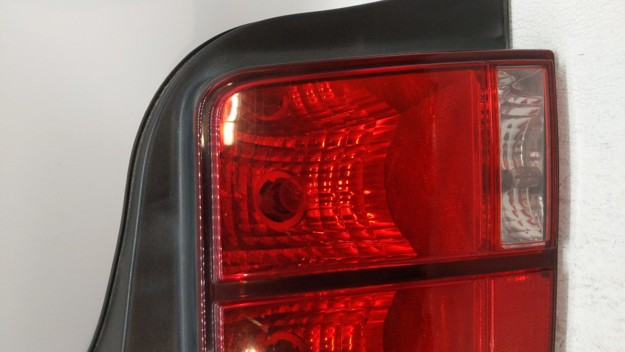 2005-2009 Ford Mustang Driver Left Side Tail Light Taillight Oem 143272 - Oemusedautoparts1.com