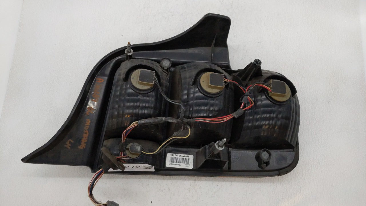 2005-2009 Ford Mustang Driver Left Side Tail Light Taillight Oem 143272 - Oemusedautoparts1.com