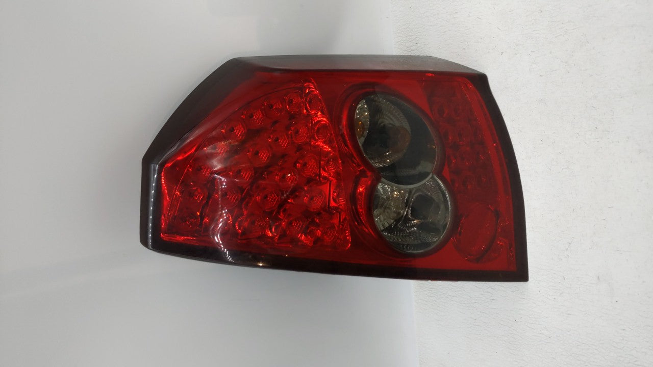 2005-2007 Chrysler 300 Tail Light Assembly Passenger Right OEM Fits 2005 2006 2007 OEM Used Auto Parts - Oemusedautoparts1.com