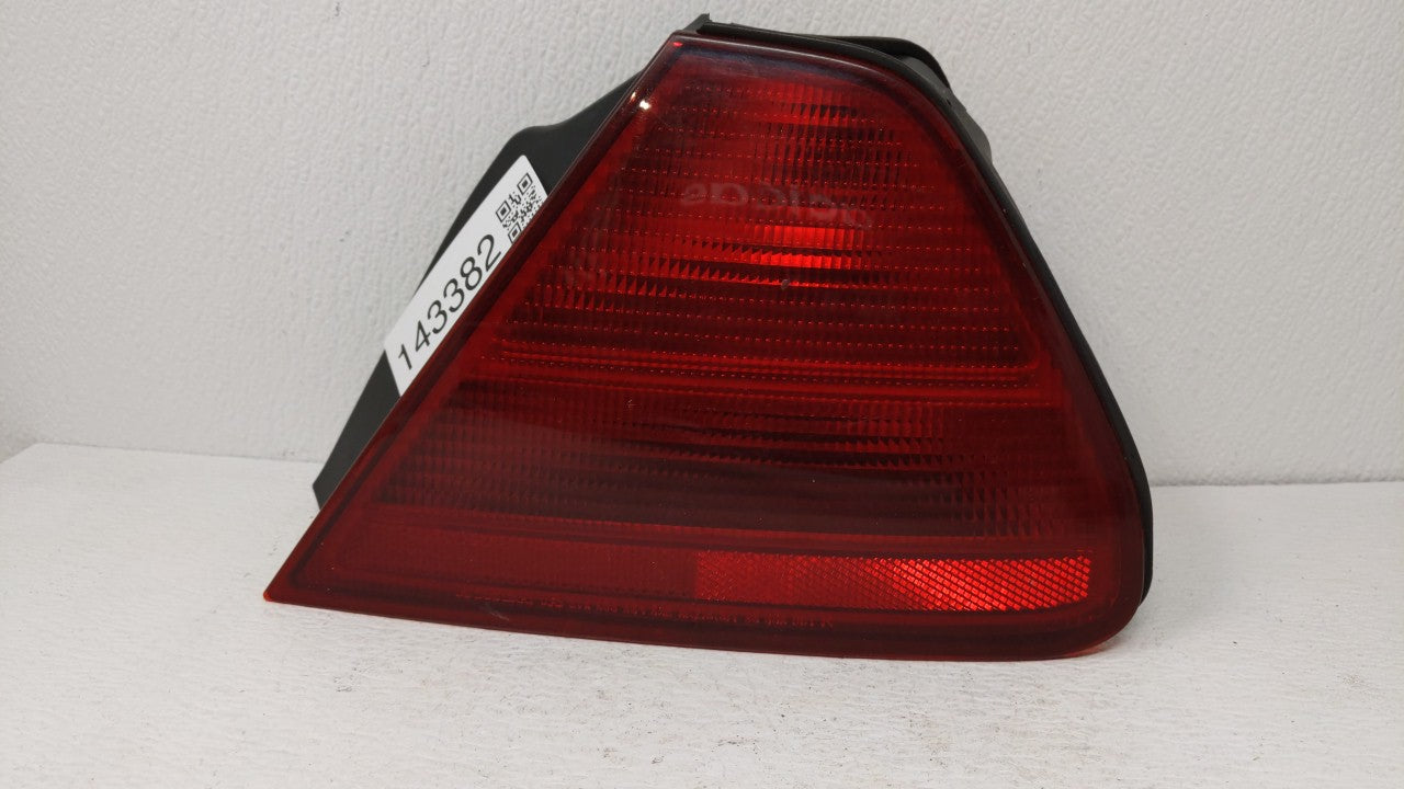 2001 Honda Accord Tail Light Assembly Passenger Right OEM Fits OEM Used Auto Parts - Oemusedautoparts1.com