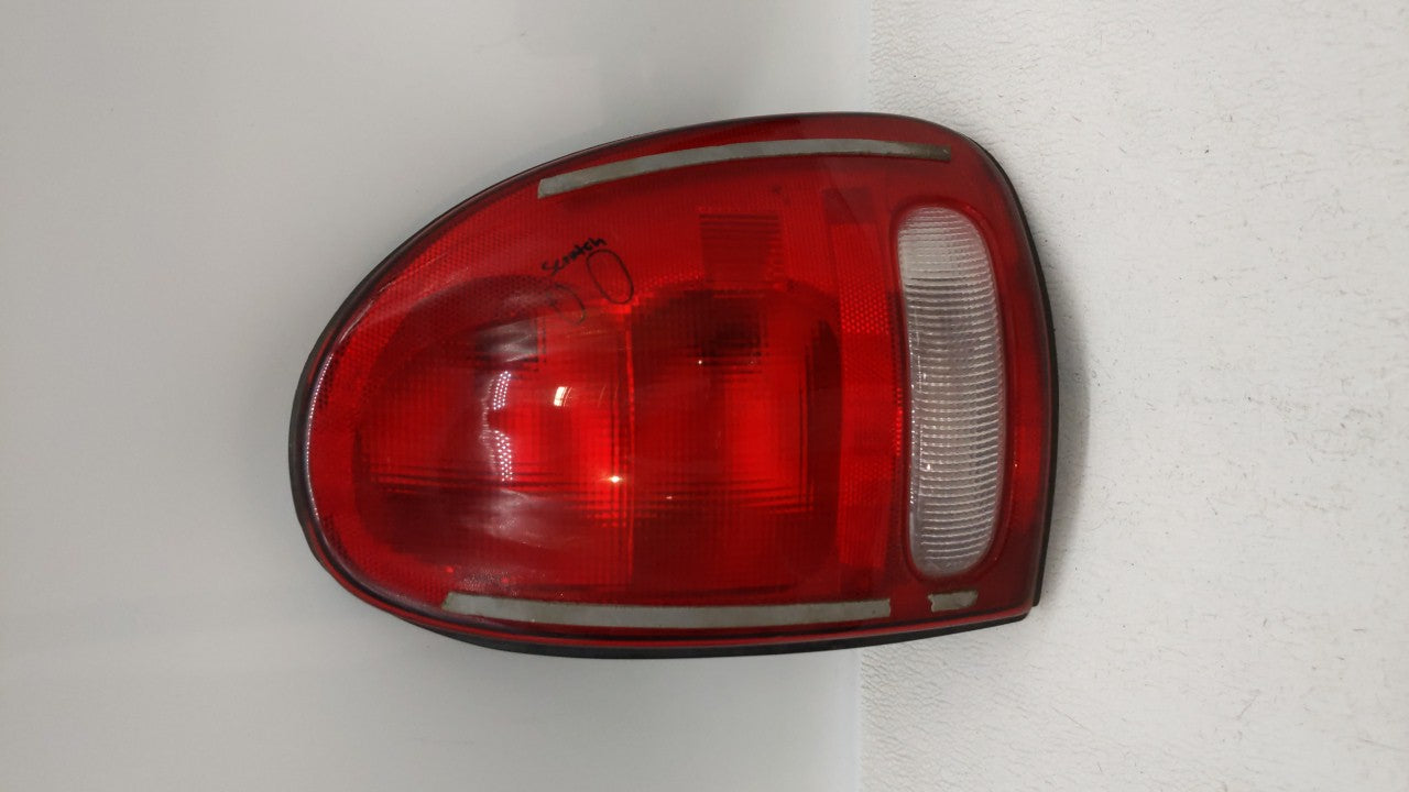 1998-2003 Dodge Durango Tail Light Assembly Passenger Right OEM Fits 1996 1997 1998 1999 2000 2001 2002 2003 OEM Used Auto Parts - Oemusedautoparts1.com