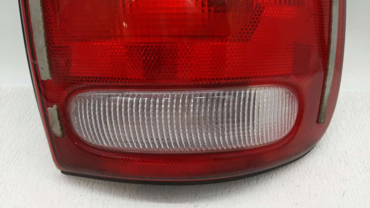 1998-2003 Dodge Durango Tail Light Assembly Passenger Right OEM Fits 1996 1997 1998 1999 2000 2001 2002 2003 OEM Used Auto Parts - Oemusedautoparts1.com