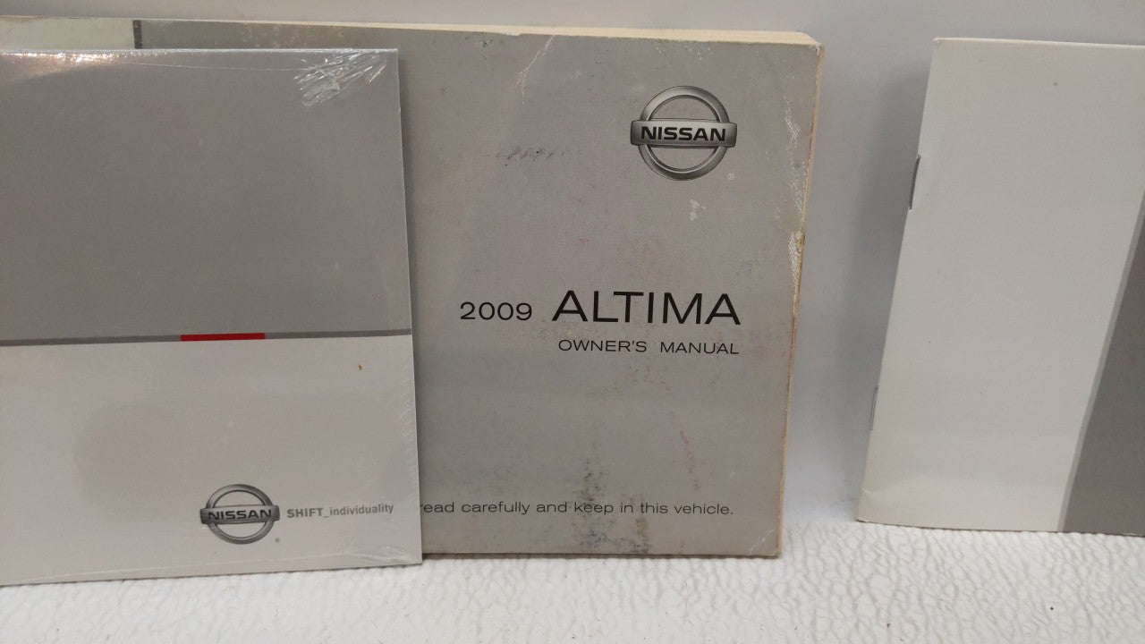 2009 Nissan Altima Owners Manual Book Guide OEM Used Auto Parts - Oemusedautoparts1.com