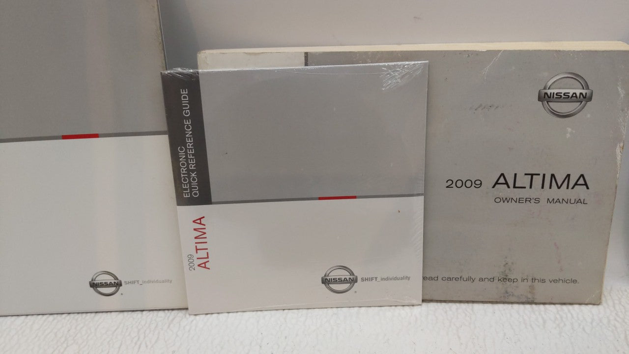 2009 Nissan Altima Owners Manual Book Guide OEM Used Auto Parts - Oemusedautoparts1.com