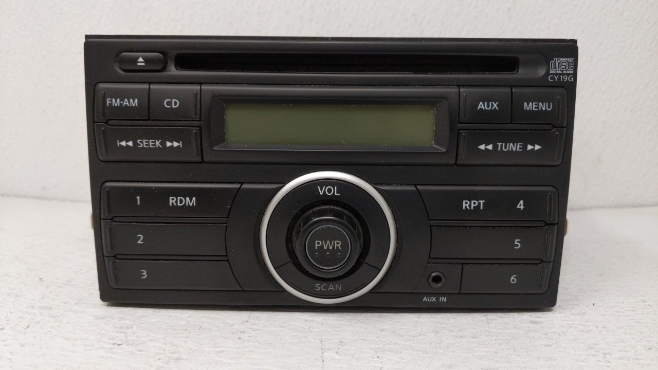 2012-2014 Nissan Versa Am Fm Cd Player Radio Receiver 147947 - Oemusedautoparts1.com