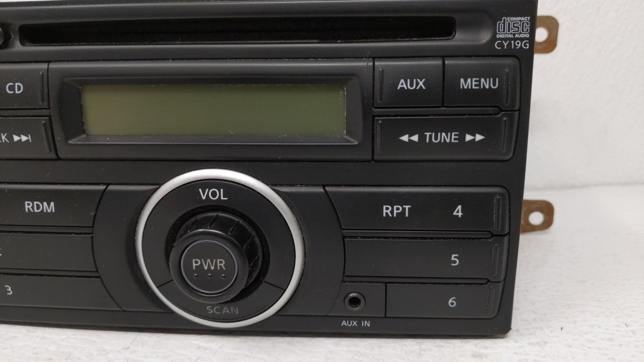 2012-2014 Nissan Versa Am Fm Cd Player Radio Receiver 147947 - Oemusedautoparts1.com