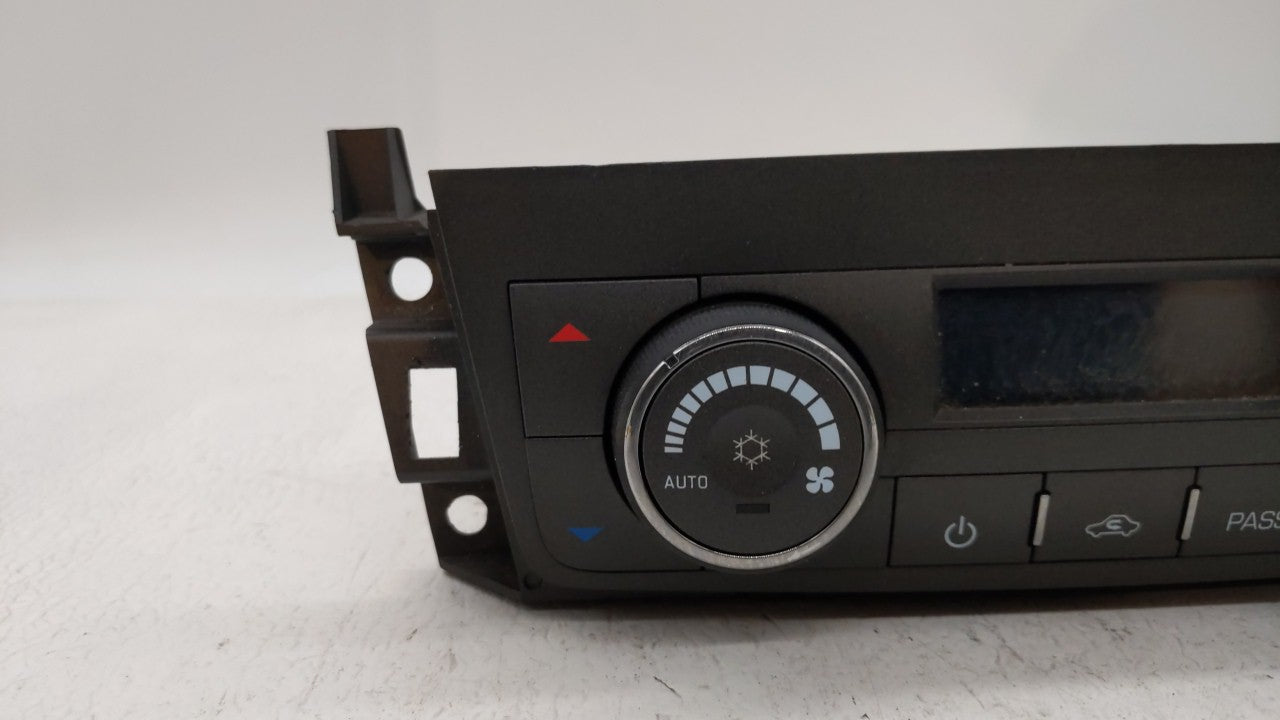 2008-2009 Cadillac Srx Ac Heater Climate Control 25855590 - Oemusedautoparts1.com