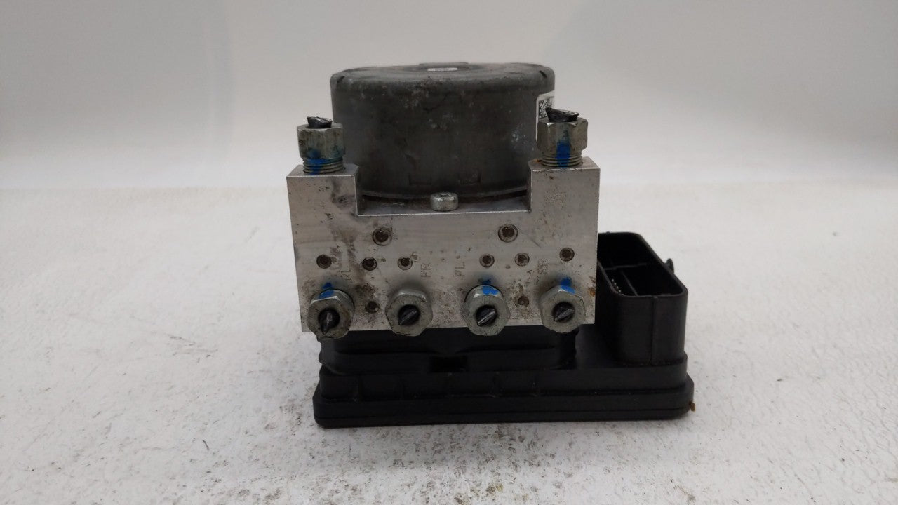 2018-2019 Cadillac Xts ABS Pump Control Module Replacement P/N:84336874 Fits 2018 2019 OEM Used Auto Parts - Oemusedautoparts1.com