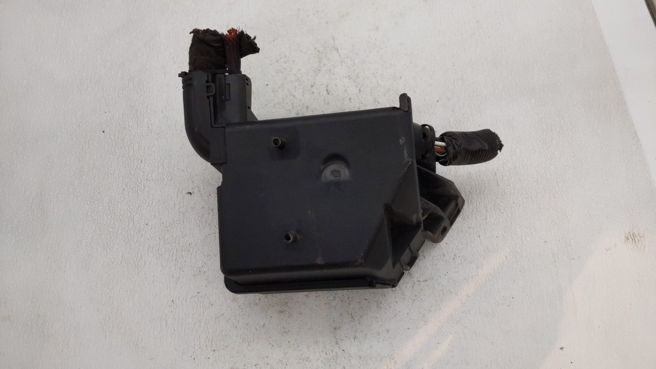 2012-2017 Fiat 500 Fusebox Fuse Box Panel Relay Module P/N:68184343AC Fits 2012 2013 2014 2015 2016 2017 OEM Used Auto Parts - Oemusedautoparts1.com