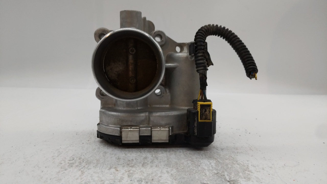 2013-2016 Ford Escape Throttle Body P/N:7S7G-9F991-CA Fits 2013 2014 2015 2016 2017 2018 2019 OEM Used Auto Parts - Oemusedautoparts1.com