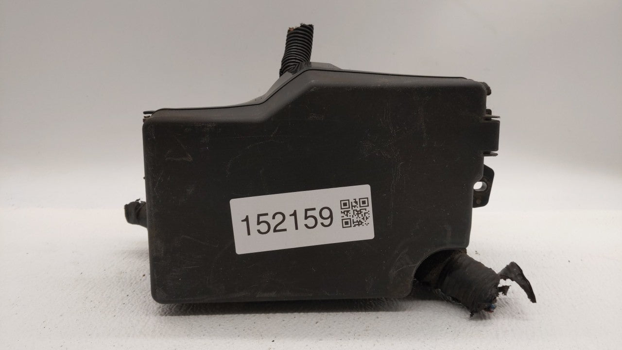 2010 Mazda 3 Fusebox Fuse Box Panel Relay Module P/N:BBM5-66761 Fits OEM Used Auto Parts - Oemusedautoparts1.com