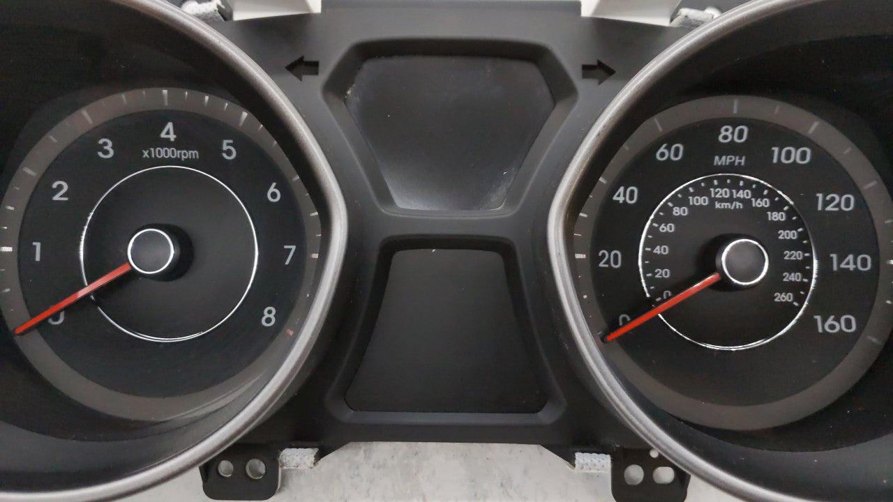 2014-2016 Hyundai Elantra Instrument Cluster Speedometer Gauges P/N:94004-3Y010 Fits 2014 2015 2016 OEM Used Auto Parts - Oemusedautoparts1.com