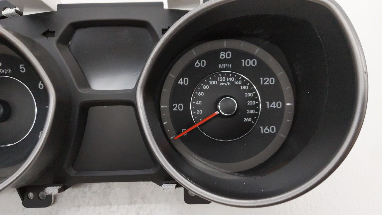 2014-2016 Hyundai Elantra Instrument Cluster Speedometer Gauges P/N:94004-3Y010 Fits 2014 2015 2016 OEM Used Auto Parts - Oemusedautoparts1.com