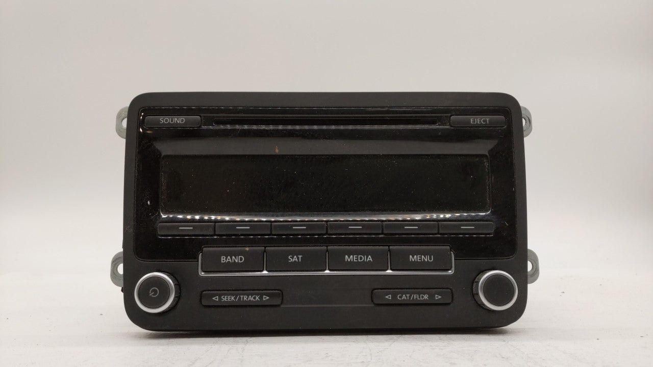 2005-2009 Volkswagen Jetta Radio AM FM Cd Player Receiver Replacement P/N:1K0 035 197 D 1K0 035 161 AX Fits OEM Used Auto Parts - Oemusedautoparts1.com