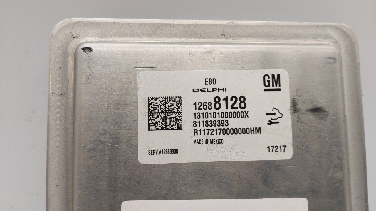 2018-2019 Chevrolet Equinox PCM Engine Computer ECU ECM PCU OEM P/N:12680876 12677677 Fits 2017 2018 2019 OEM Used Auto Parts - Oemusedautoparts1.com