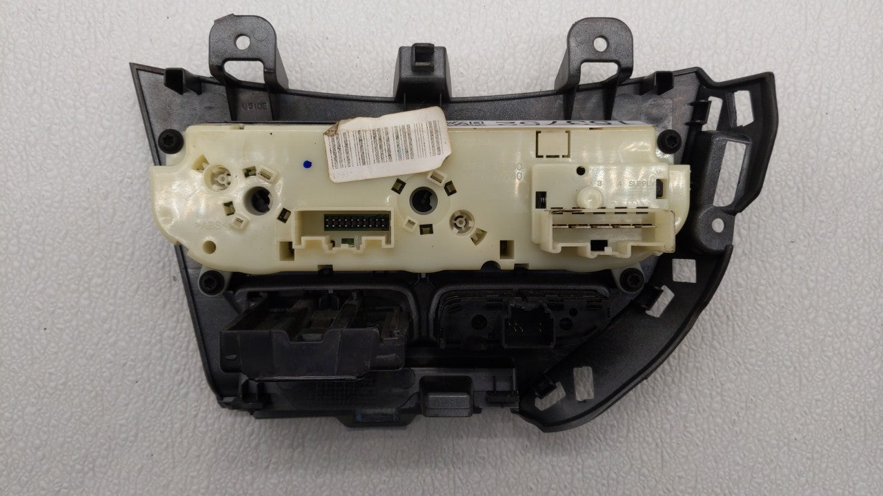 2013-2014 Ford Focus Climate Control Module Temperature AC/Heater Replacement P/N:CM5T-19980-AE CM5T-19980-AF Fits 2013 2014 OEM Used Auto Parts - Oemusedautoparts1.com