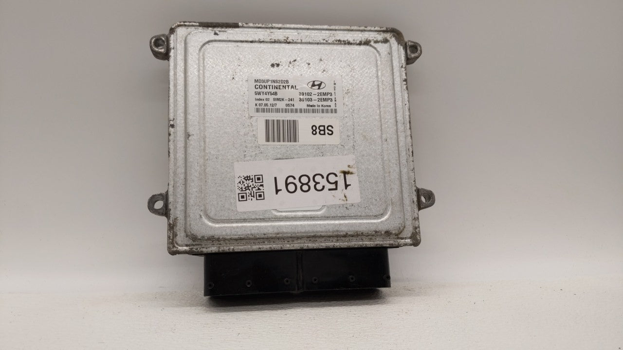 2011-2013 Hyundai Elantra PCM Engine Computer ECU ECM PCU OEM P/N:39102-2EMP2 39102-2EMP3 Fits 2011 2012 2013 OEM Used Auto Parts - Oemusedautoparts1.com