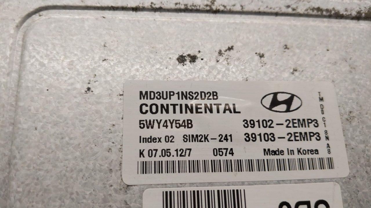 2011-2013 Hyundai Elantra PCM Engine Computer ECU ECM PCU OEM P/N:39102-2EMP2 39102-2EMP3 Fits 2011 2012 2013 OEM Used Auto Parts - Oemusedautoparts1.com