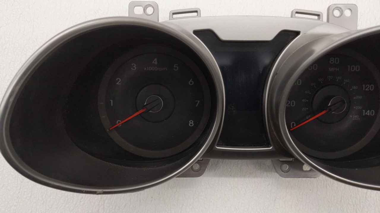 2016-2017 Hyundai Veloster Instrument Cluster Speedometer Gauges P/N:94031-2V240 94031-2V240RDR Fits 2016 2017 OEM Used Auto Parts - Oemusedautoparts1.com