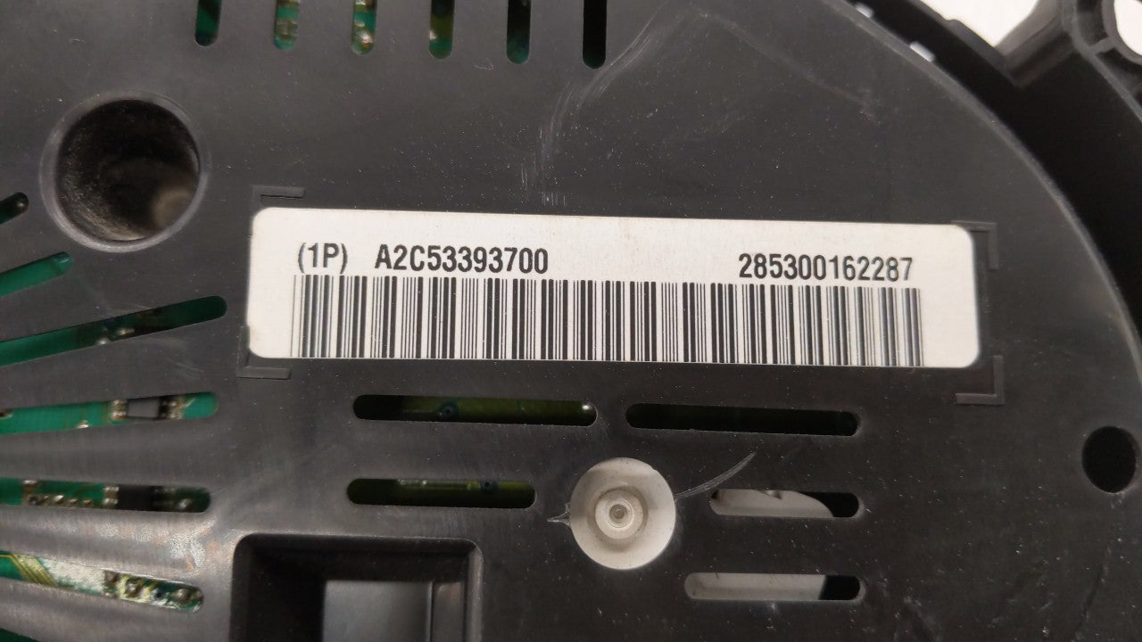 2010 Chevrolet Equinox Instrument Cluster Speedometer Gauges P/N:20919738 20903929 Fits OEM Used Auto Parts - Oemusedautoparts1.com