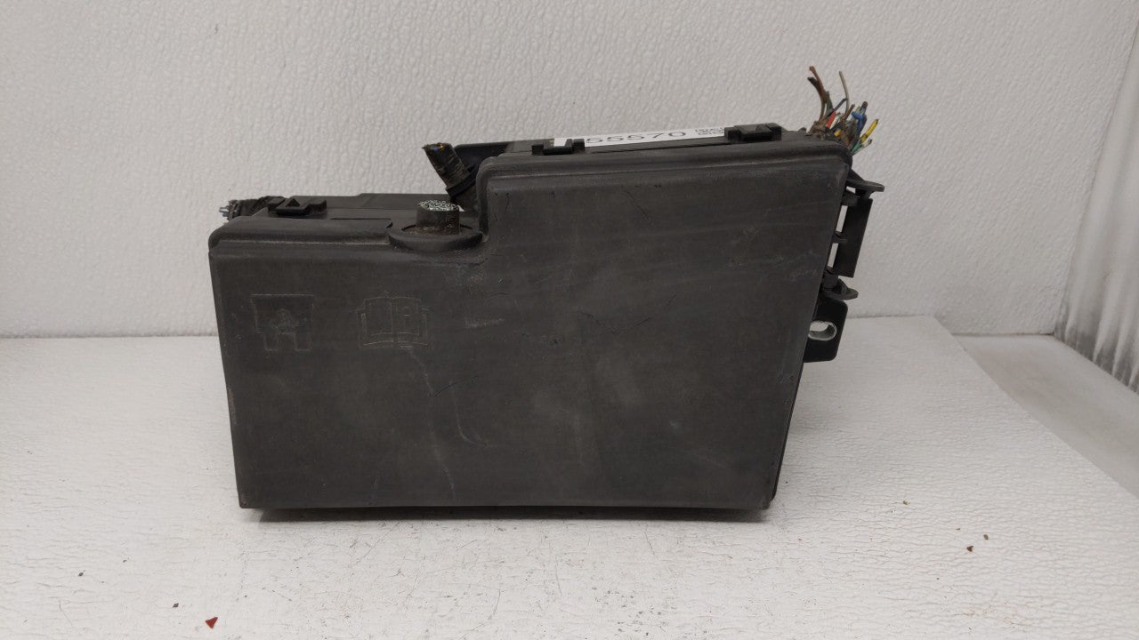 2014 Ford Focus Fusebox Fuse Box Panel Relay Module P/N:AV6T-14A067-AD Fits OEM Used Auto Parts - Oemusedautoparts1.com