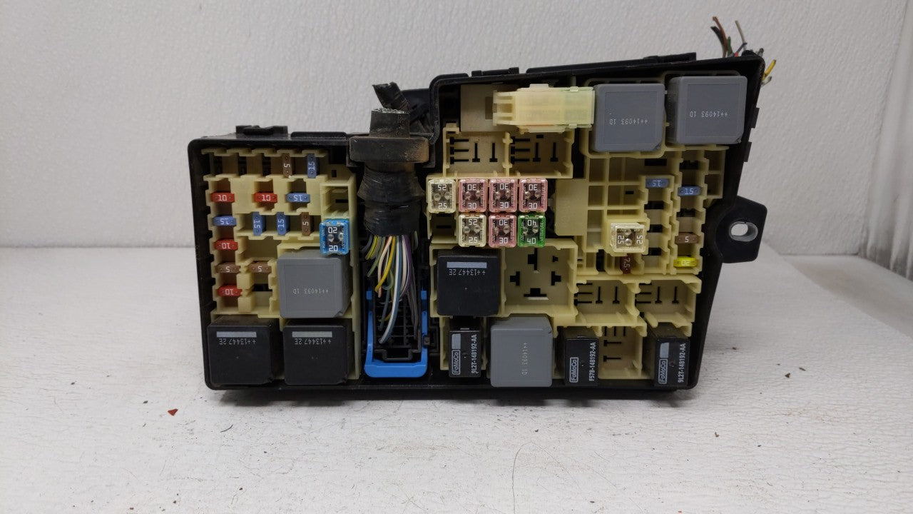 2014 Ford Focus Fusebox Fuse Box Panel Relay Module P/N:AV6T-14A067-AD Fits OEM Used Auto Parts - Oemusedautoparts1.com