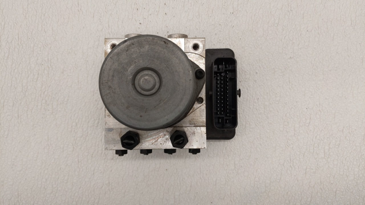 2015-2017 Hyundai Sonata ABS Pump Control Module Replacement P/N:58920-C2201 61589-45100 Fits 2015 2016 2017 OEM Used Auto Parts - Oemusedautoparts1.com