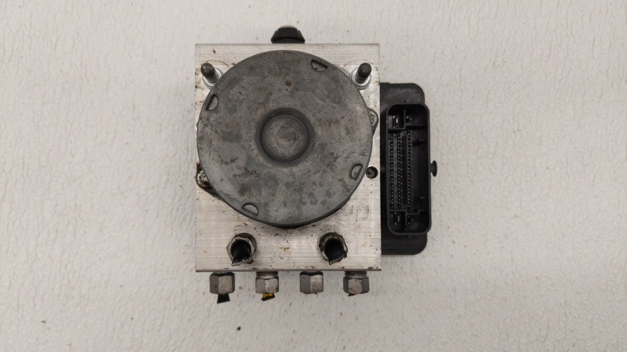 2015-2018 Dodge Grand Caravan ABS Pump Control Module Replacement P/N:P68183803AC Fits 2015 2016 2017 2018 OEM Used Auto Parts - Oemusedautoparts1.com