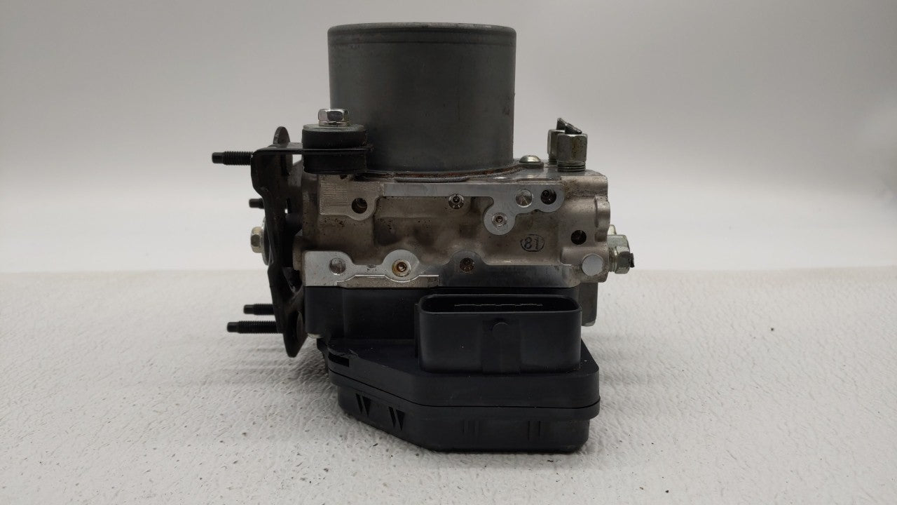 2018 Infiniti Q50 ABS Pump Control Module Replacement P/N:47660 4GU1A Fits OEM Used Auto Parts - Oemusedautoparts1.com