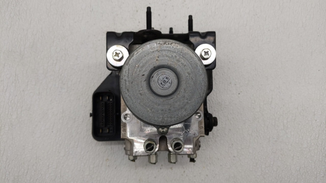 2018 Infiniti Q50 ABS Pump Control Module Replacement P/N:47660 4GU1A Fits OEM Used Auto Parts - Oemusedautoparts1.com